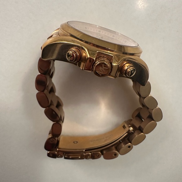 Michael Kors Watch - Picture 6 of 8